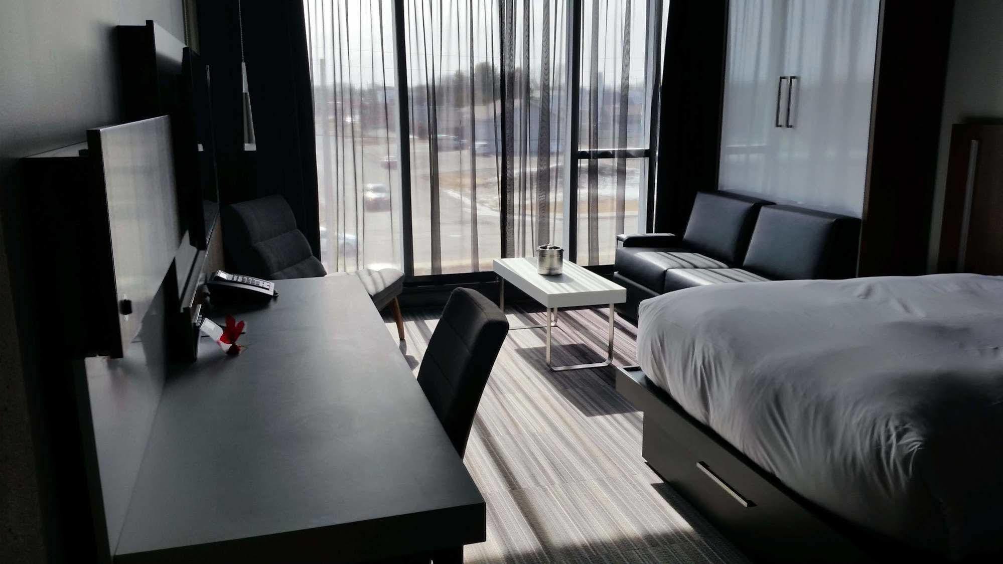 Grand Times Hotel 드럼먼드빌 외부 사진